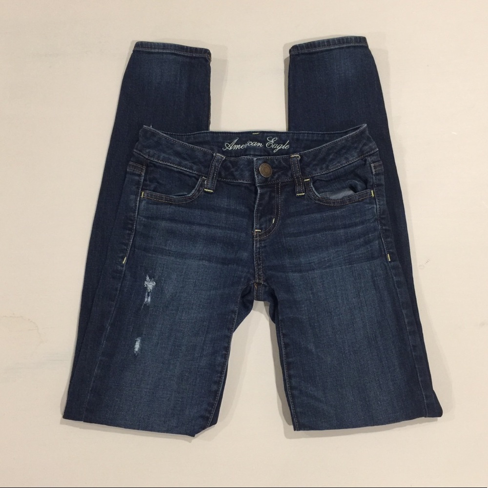 AMERICAN EAGLE Distressed Jegging Jeans